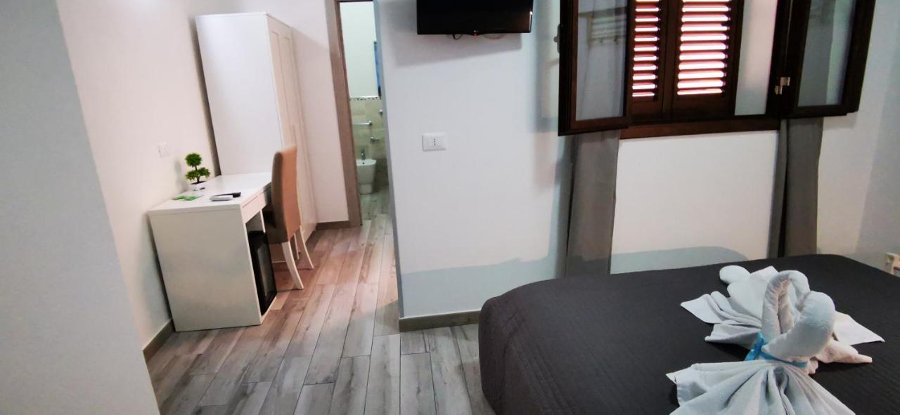 Perla Del Sud - Guest House LMP Екстериор снимка