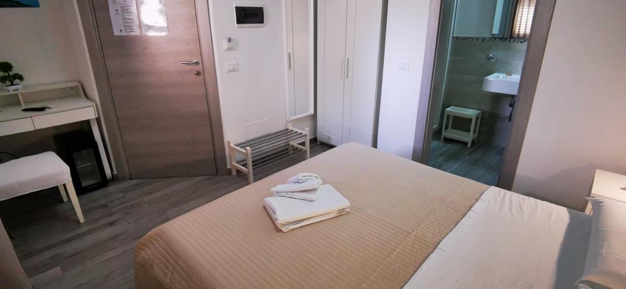 Perla Del Sud - Guest House LMP Екстериор снимка