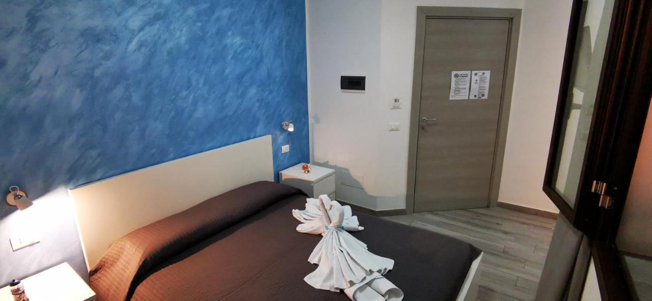 Perla Del Sud - Guest House LMP Екстериор снимка