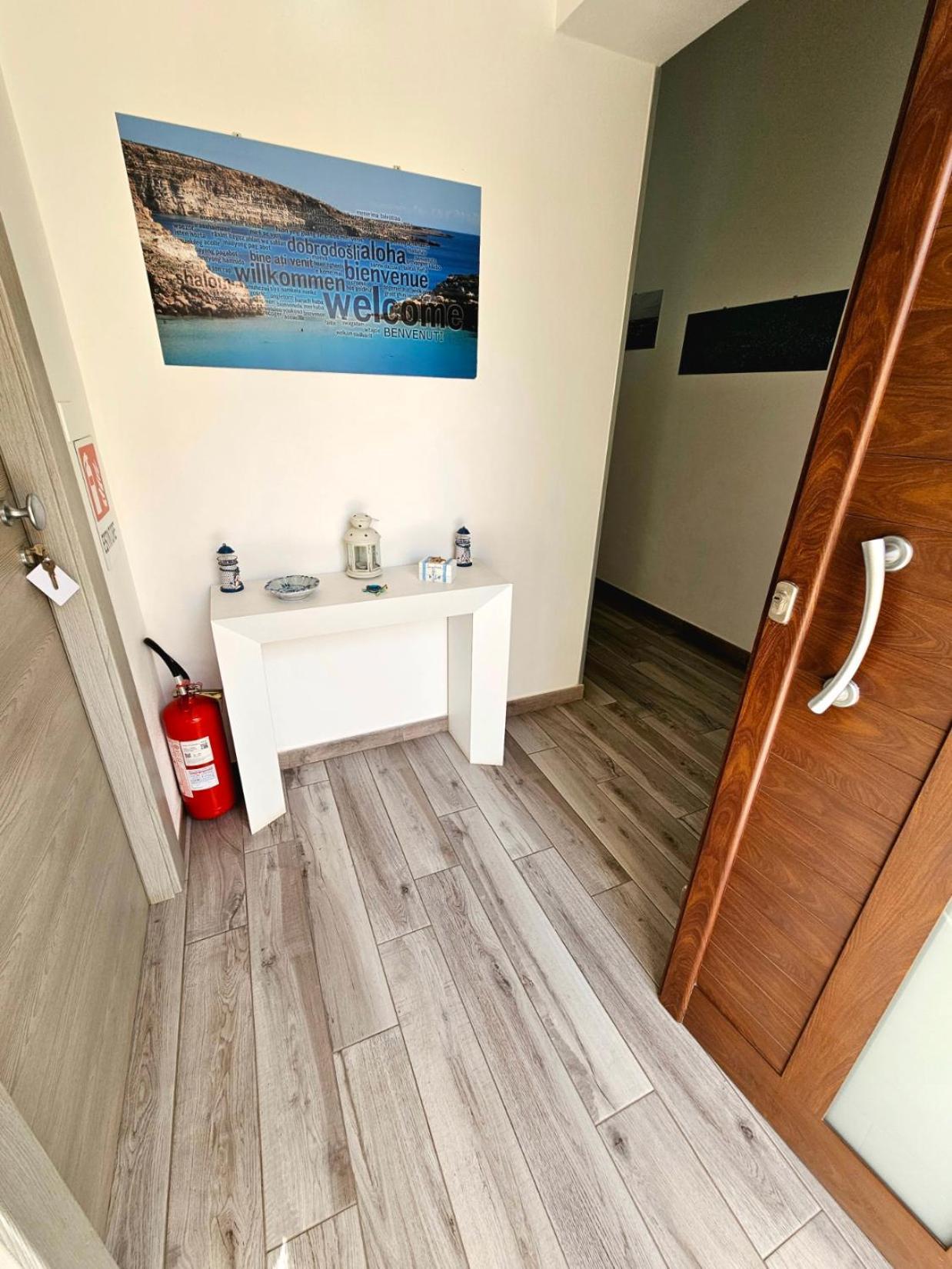 Perla Del Sud - Guest House LMP Екстериор снимка