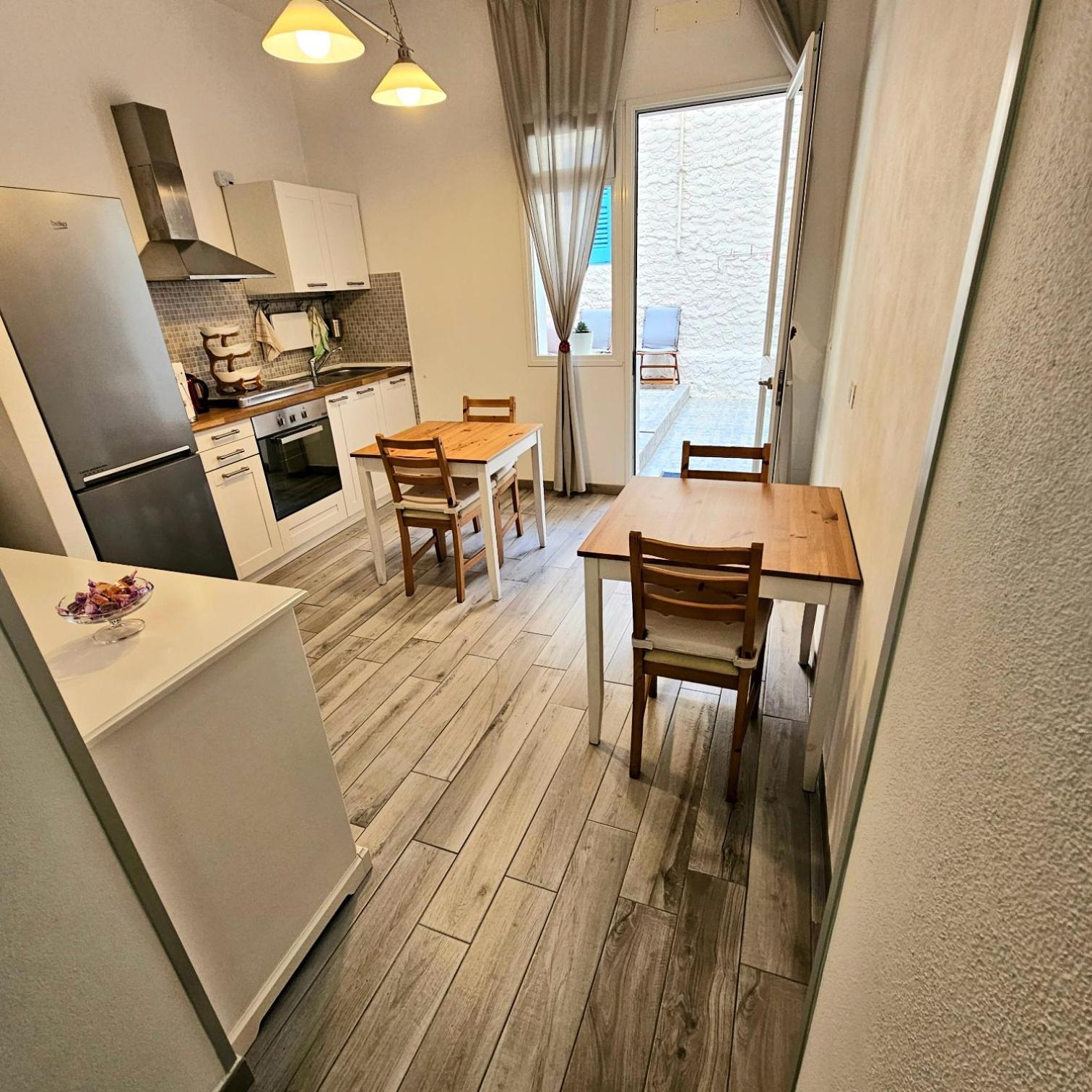 Perla Del Sud - Guest House LMP Екстериор снимка